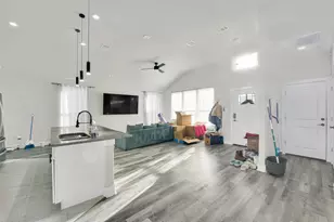 4621 Collins Ave, Dallas, TX 75210 - Photo 8