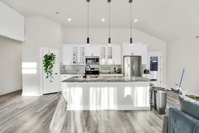 4621 Collins Avenue, Dallas, TX 75210 - Photo 12