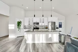 4621 Collins Ave, Dallas, TX 75210 - Photo 12