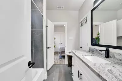 4621 Collins Avenue, Dallas, TX 75210 - Photo 16