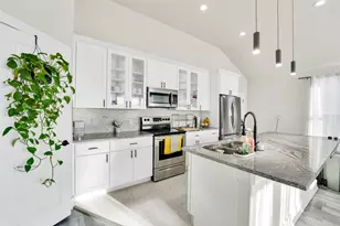 4621 Collins Ave, Dallas, TX 75210 - Photo 2