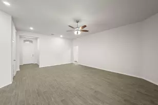 2607 Streamside Dr, Burleson, TX 76028 - Photo 10