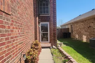 6468 Regina Dr, Fort Worth, TX 76131 - Photo 2