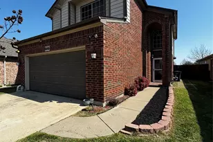 6468 Regina Dr, Fort Worth, TX 76131 - Photo 2