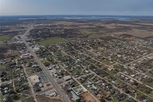 1109 W Elm St, Breckenridge, TX 76424 - Photo 30