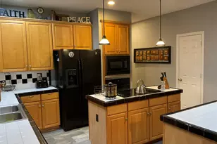 2102 Hunter Pl Ln, Arlington, TX 76006 - Photo 20