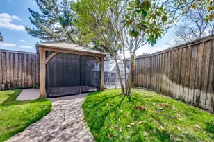 108 Wellesley Dr, Irving, TX 75062 - Photo 34