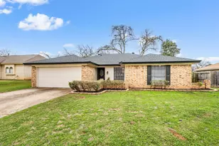 1720 Schumac Ln, Bedford, TX 76022 - Photo 1