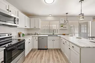 1720 Schumac Ln, Bedford, TX 76022 - Photo 1