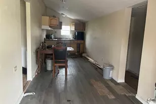 311 S Jernigan St, Bells, TX 75414 - Photo 4