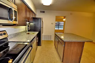 6910 Skillman St, Dallas, TX 75231 - Photo 14