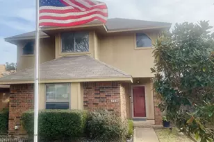 758 Red Oak Dr, Lewisville, TX 75067 - Photo 1
