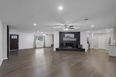 6244 Trail Lake Drive, Fort Worth, TX 76133 - Photo 6