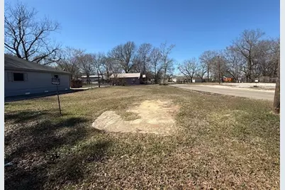 1481 NE 10, Paris, TX 75460 - Photo 4