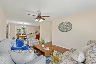 402 Phillips St, Mansfield, TX 76063 - Photo 4