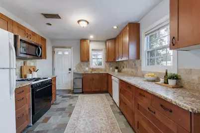 4527 Capitol Avenue, Dallas, TX 75204 - Photo 2