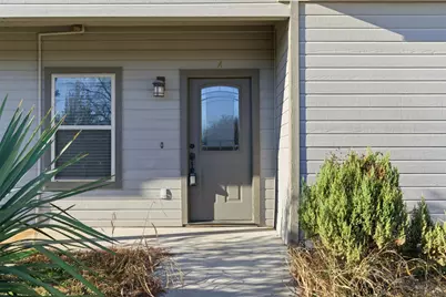 101 W Capps Street #B, Rio Vista, TX 76093 - Photo 2