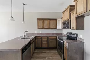 101 W Capps St, Rio Vista, TX 76093 - Photo 8