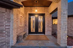 5014 Largo Dr, Granbury, TX 76049 - Photo 2