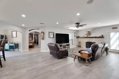 5014 Largo Drive, Granbury, TX 76049 - Photo 6