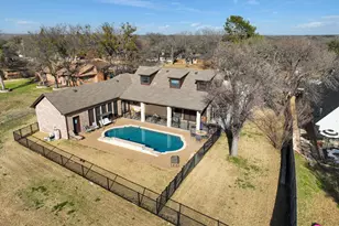 5014 Largo Dr, Granbury, TX 76049 - Photo 36