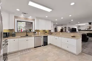 5014 Largo Dr, Granbury, TX 76049 - Photo 12