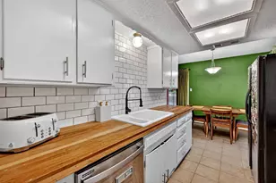 813 Glen Key St, Denison, TX 75020 - Photo 10