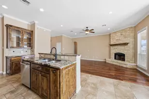 9912 Houston Dr, Waco, TX 76712 - Photo 4