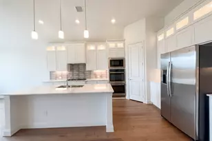 6828 Steiger Trl, McKinney, TX 75071 - Photo 2