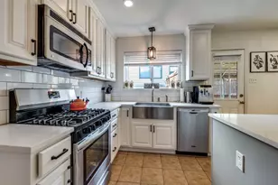 9835 Estate Ln, Dallas, TX 75238 - Photo 14