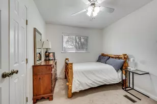 9835 Estate Ln, Dallas, TX 75238 - Photo 20