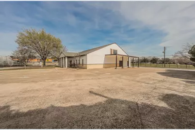 5704 James Avenue, Fort Worth, TX 76134 - Photo 2