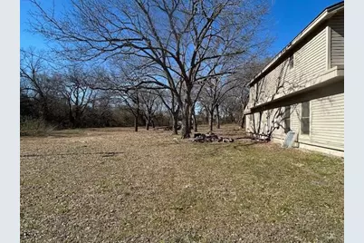 214 Whispering Oaks Street, Whitewright, TX 75491 - Photo 32