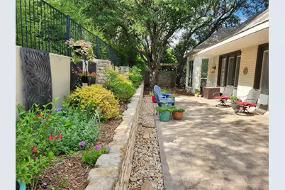 3720 Briarhaven Road, Fort Worth, TX 76109 - Photo 32