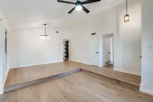 3114 Windsor Rd, Carrollton, TX 75007 - Photo 6