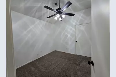 2081 Stillwater Place, Lewisville, TX 75067 - Photo 10