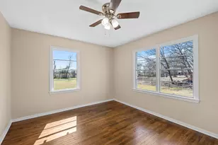 338 Lockwood Ln, Waco, TX 76706 - Photo 12