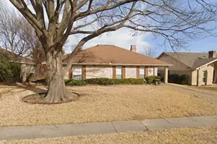 1434 CreekWood Ln, Mesquite, TX 75149 - Photo 2