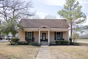 600 S Houston St, Kaufman, TX 75142 - Photo 1