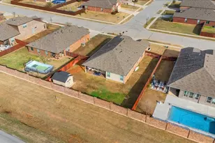 1080 Mooring Dr, Azle, TX 76020 - Photo 4