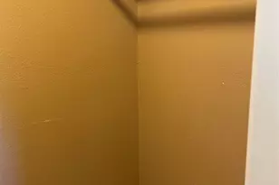 2105 W Pearl St, Granbury, TX 76048 - Photo 12