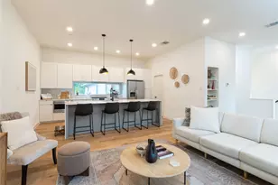 2118 N Carroll Ave, Dallas, TX 75204 - Photo 1