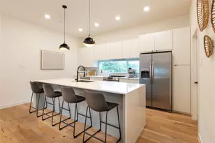 2118 N Carroll Ave, Dallas, TX 75204 - Photo 1