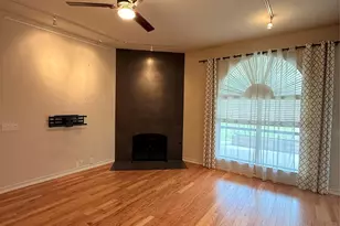 1036 Wagon Trail Dr, Little Elm, TX 75068 - Photo 4