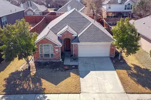 1036 Wagon Trail Dr, Little Elm, TX 75068 - Photo 2