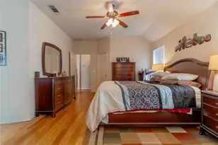 1036 Wagon Trail Dr, Little Elm, TX 75068 - Photo 16