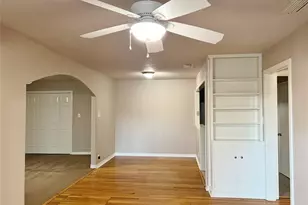 106 Monticello Dr, Waxahachie, TX 75165 - Photo 4