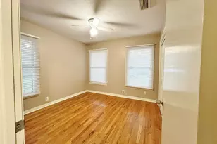 106 Monticello Dr, Waxahachie, TX 75165 - Photo 8