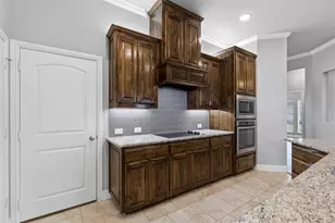 9302 Diane Ct, Fort Worth, TX 76108 - Photo 10