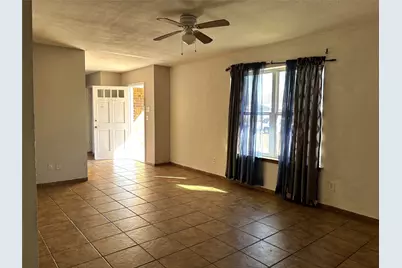 901 Meadow Mead Drive, Allen, TX 75002 - Photo 4